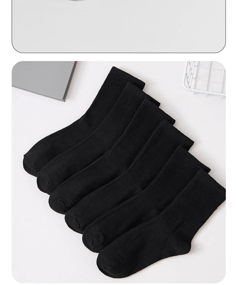 6/12 Pairs Middle Tube Socks For Men And Women Solid Colour In White and Black Fashion Sweat Absorption Breathable and Casual