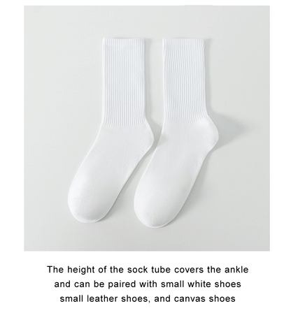 6 Pairs Middle Tube Socks For Men And Women Solid Colour In White and Black Fashion Sweat Absorption Breathable and Casual