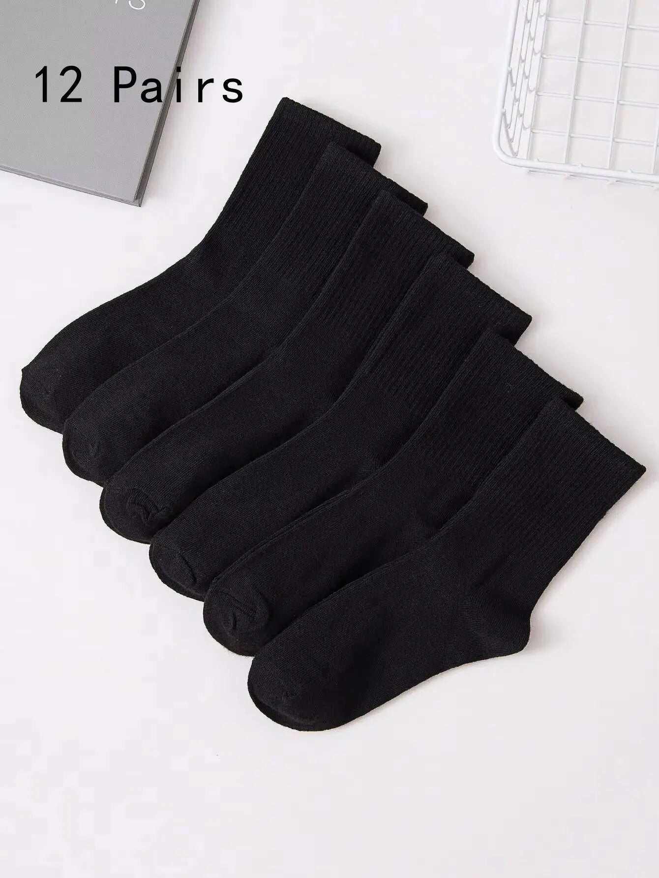 6/12 Pairs Middle Tube Socks For Men And Women Solid Colour In White and Black Fashion Sweat Absorption Breathable and Casual