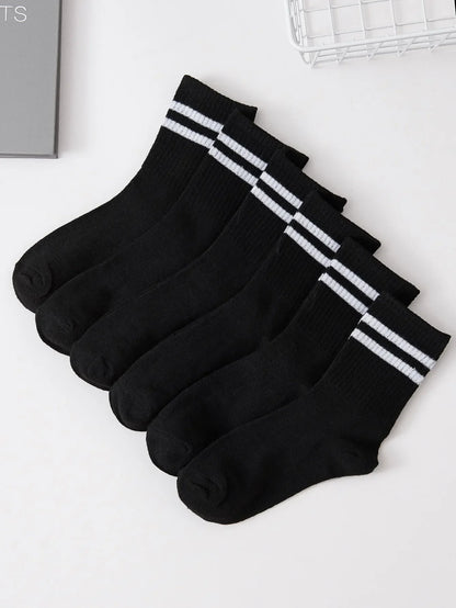 6/12 Pairs Middle Tube Socks For Men And Women Solid Colour In White and Black Fashion Sweat Absorption Breathable and Casual